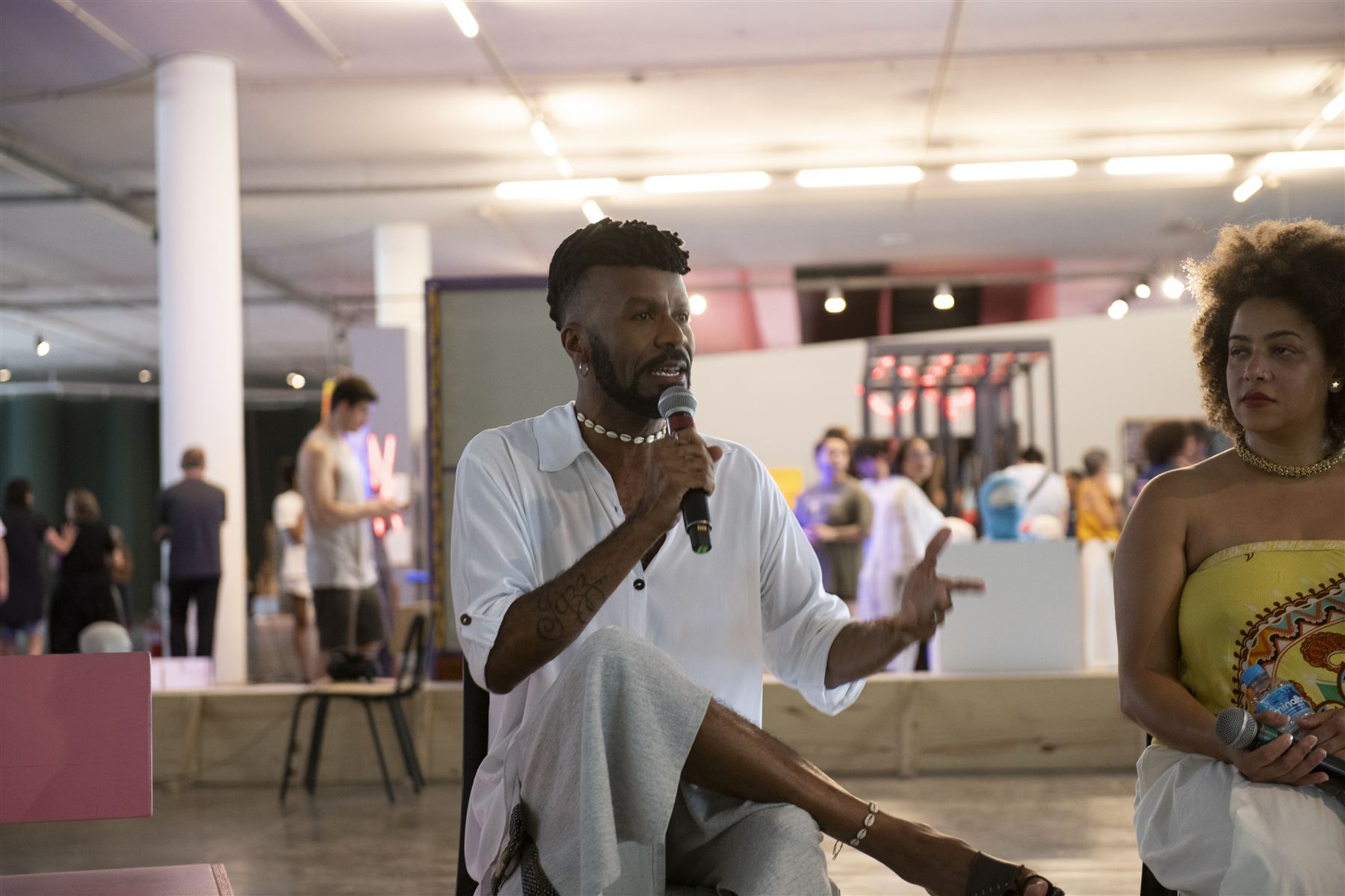 Conversa pública na 36ª Bienal de São Paulo, com Will Lima, Ester Lopes e o coletivo Vilanismo