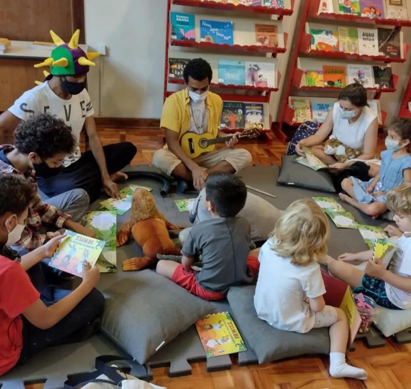Roda de leitura da Formação Étnico Racial para as Infâncias